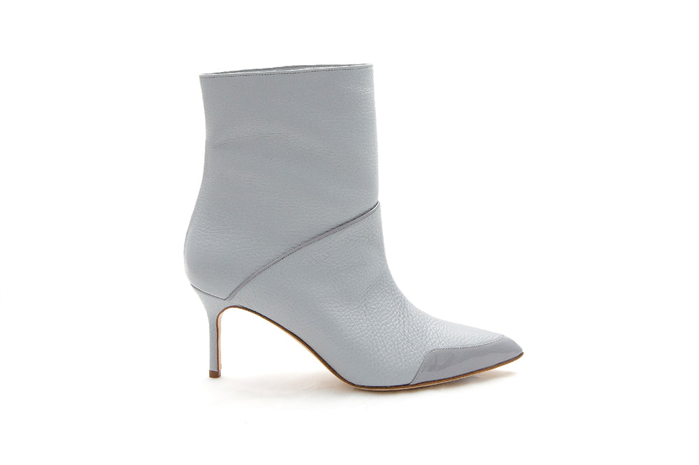 Grey leather ankle boot by MAISON BEDARD